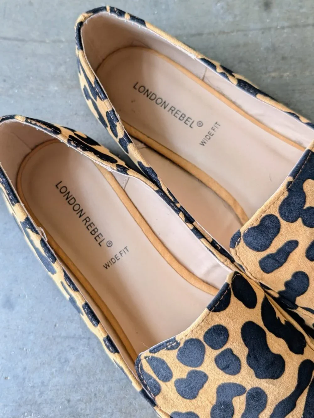 ASOS London Rebel Pointed Toe Loafers in Leopard Print size 40 wide fit